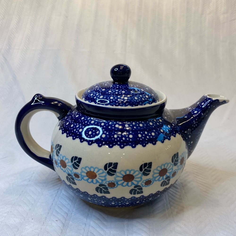 Polish pottery teapot stoneware, Boleslawiec, blue